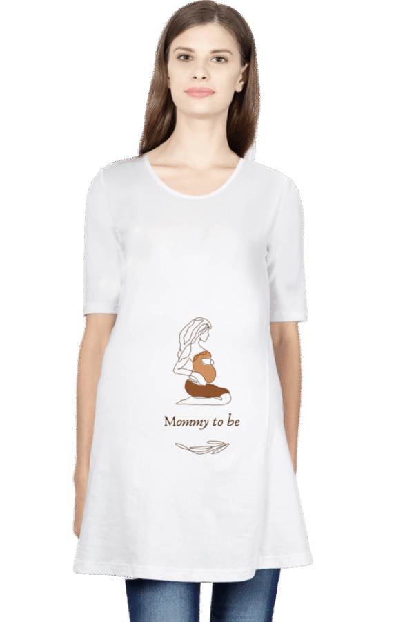 a women is wearing white maternity dresses